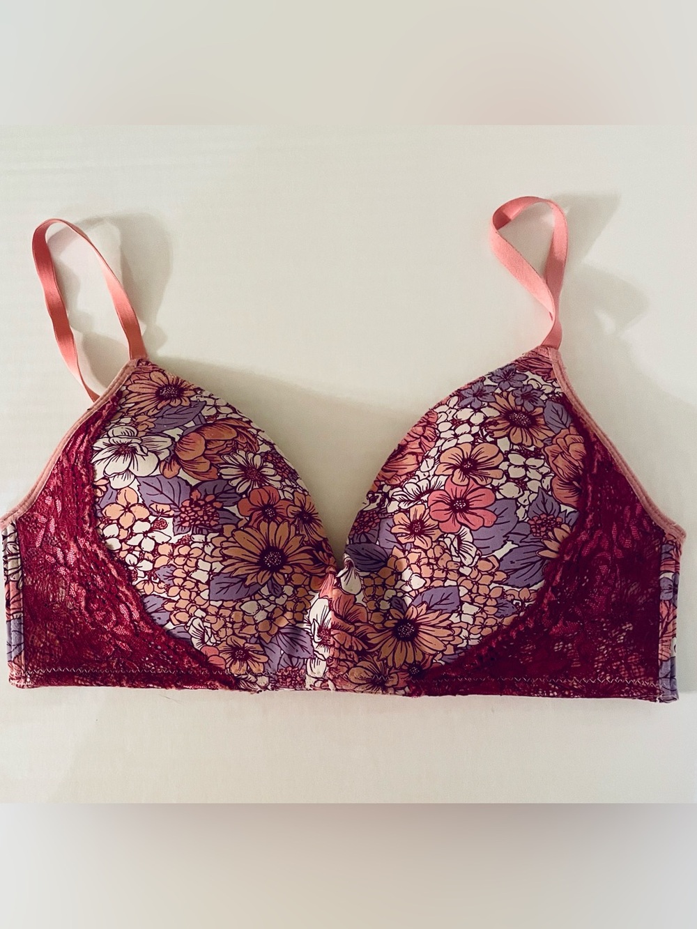 Thalia Sodi Wireless Comfort Bra Size 36C - Floral & Lace Burgundy Purple